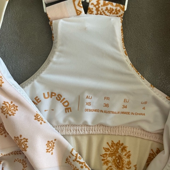 The Upside Anthropologie Carmen Bandana Sports Bra - Picture 8 of 9